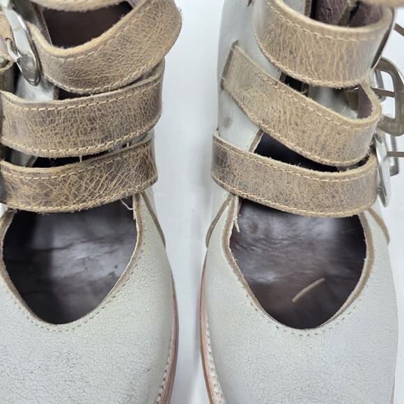 Free Bird Scarlett Women Size 6 Buckle Ankle Boot Ice Grey Leather - Picture 7 of 15